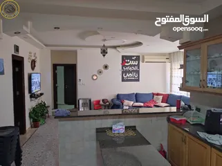  11 شقة فاخرة للبيع في أم السماق  - خلف الدر المنثور طابق ثالث 200م مع روف 95م تشطيب سوبر ديلوكس