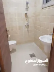  6 شقه للإيجار الشهري