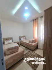  18 شقة مفروشه فخمه للايجار (عائلات فقط )