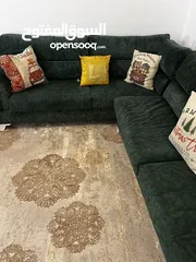  5 أثاث نظيف ( غرفة نوم ، غرفة جلوس ، غرفة ضيوف مع سفره ) شبه جديد