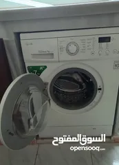  1 غسالة نوع LG وزن 7 كيلو مستعمل سعرها 140 قابل للتفاوض ولا قطعه ناقصه منها