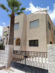  3 فيلا طابقين للبيع على دونم ارض