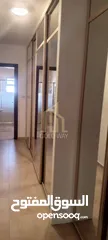  4 في أرقى مناطق عبدون شقة طابق ثالث 210م لم تسكن بسعر مميز / ref 7050