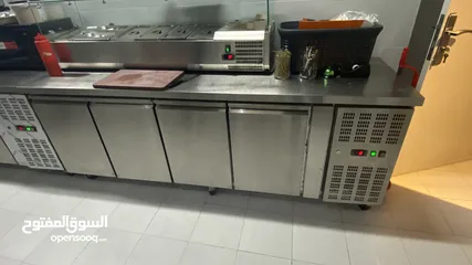  26 Restaurant materials for Urgent Sale معدات مطعم بالكامل للبيع