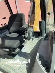  6 حفاره JCB باكو لودر نوع كتر بلو