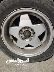 1 جنط مستعمل 15للبيع او البدل