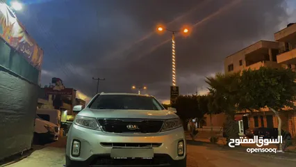  6 كيا سرنتو 2014
