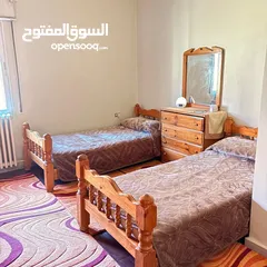  9 بيت من طابقين كل طابق منفصل