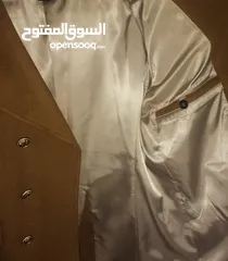  2 جاكيت بالطو رجالي بسعر مناسب و لون رائع غير ملبوس جديد و نظيف لون الجاكيت غريب و جميل مريح باللبس