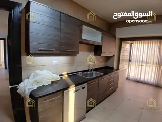  21 شقة طابقية - الشميساني - 3نوم 1ماستر - 230م - بإطلالــــه بانوراما - قرب الخدمات العامة