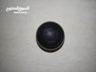  11 سماعه سبيكر صوت جدا عالي زائد شاحن 3 × 1 ثلاث مداخل شحن سريع زائد شاحن للسماعه وجهاز تخزين 32 gb