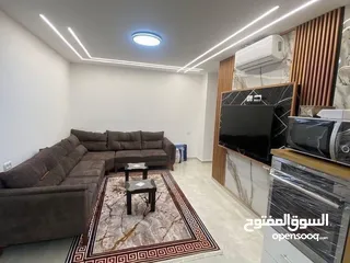  3 شقه مفروشه للايجار في عين منجد