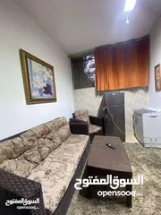  12 شميساني قرب حديقة الطيور و مستشفى الشميساني غرفة و صاله مفروش