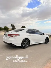  6 تويوتا كامري 2018 لون ابيض للاجار يومي اسبوعي شهري اعراس