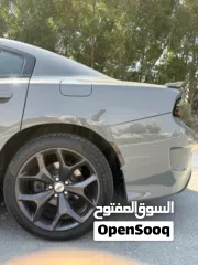  14 Dodge charger 2019 gt option (super track back).