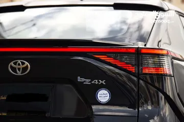  5 Toyota bZ4X EV Elite 2WD 2023 zero