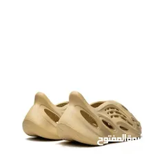  4 Adidas Yeezy Foam Runner 'Desert Sand'