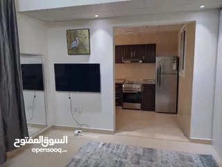  1 للايجار الشهري شقة استديو مفروشة بمساحة واسعة مع مطبخ منفصل في عجمان منطقة الجرف أبراج الياسمين