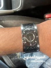  1 ساعه قوتشي نسائيه للبيع