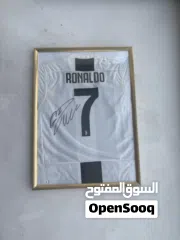  1 Juventus officiel kit 2018/2019 signed by Cristiano Ronaldo