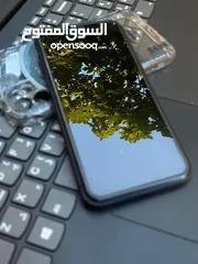  4 IPhone 11  بحاله الوكاله