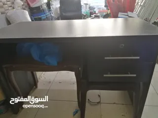  2 مكتب استقبال لون اسود فورمايكا مع كرسي مدير للبيع
