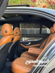  4 مرسيدس. 300de