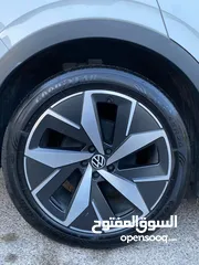  17 iD4. 2023 ماشيه 7 الف كيلو فقط بحاله ممتازه للبيع