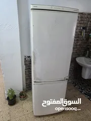  1 ثلاجة سامسونج  شغالة بسعر حرق
