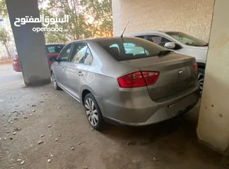  3 سيات توليدو