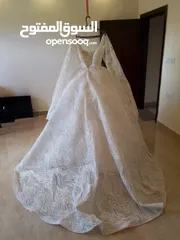  5 فستان زفاف جديد استعمال مرة واحدة فقط للبيع بسعر مغري