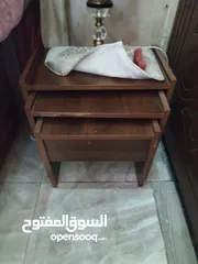  2 طاولة وسط مع طربيزات خدمة