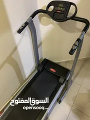  1 جهاز تريد ميل للمشي - Treadmill