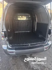  5 هيونداي ستاركس 2006 للبيع