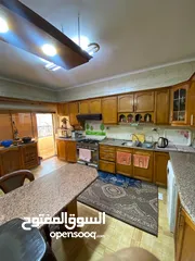  3 منزل بيت للبيع او للاستثمار مع إمكانية البناء على السطح