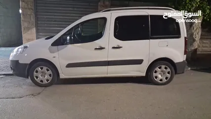  3 بيجو بارتنر 2015