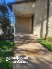  7 شقة غير مفروشة للبيع