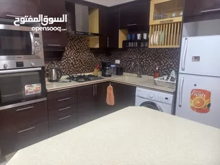  15 شقه مفروشه للايجار عبدون 100م  قرب مطعم  الاسره