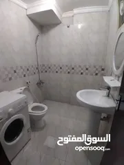  2 شقه غرفه وصاله وحمام ومطبخ مفروشه بالكامل