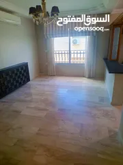  3 شقة طابق ثالث مع روف ضاحية الرشيد