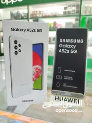  5 جهاز ما شاء الله Samsung A52s 5G جيجا 256 أغراضة والكرتونه الأصلية متوفر توصيل وهدية