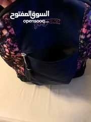  8 حقيبه مدرسيه jansport  اصلية بسعر خيالي