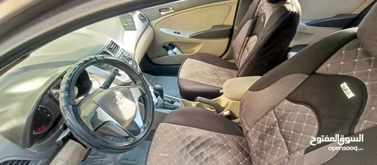  3 Hyundai Accent 2012 Auto gear