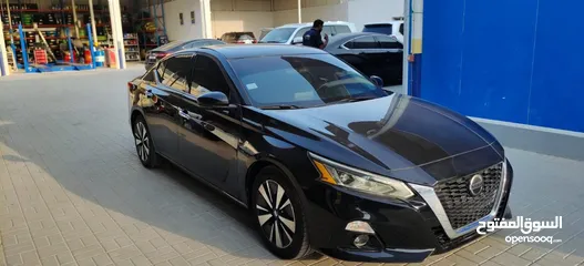  2 Nissan Altima SL 2019 model  167k KM   Engine: 2.5L V4 4 cylinder