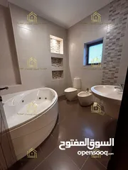  6 شقة سوبر ديلوكس ارضية مع حديقة