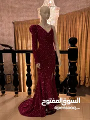  1 فستان سهرة مناسب للحفلات لونه مميز قابل للتفاوض