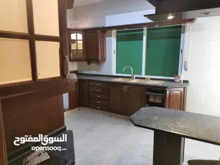  6 شقة للبيع في الشميساني ط2 مساحه 231م