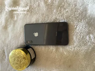  1 ايفون xs max وكاله مش مفتوح بالمره