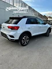  4 Volkswagen T- Roc