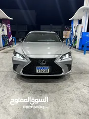  10 لكزس ES350 2020 F  لون مميز في قمة النظافة